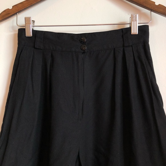 JONES NEW YORK Vintage High Waist Soft Flowy Pleated Short Shorts Black - Picture 2 of 14